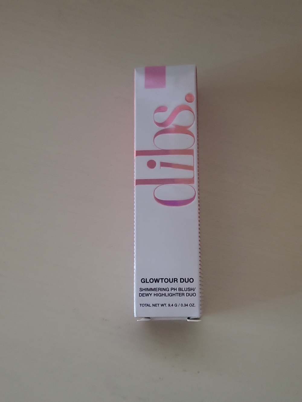 Dibs. Glowtour Duo Shimmering Blush + Dewy Highlighter - Pink